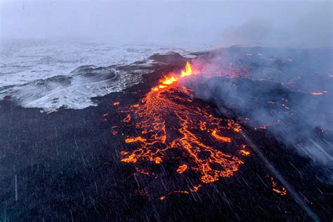 Volcanic eruption (2) - sound effect