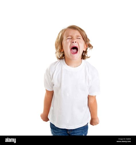 Children scream in displeasure - sound effect