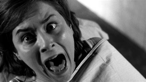 Female scream of horror - sound effect