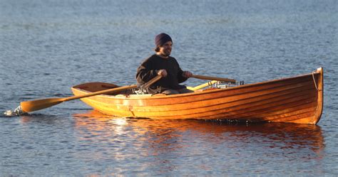 Rowing boat goes on oars - sound effect