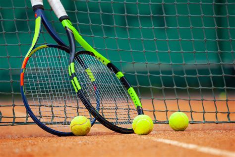 Tennis: serve the ball - sound effect