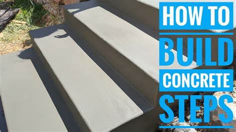 Quick shuffling steps on the cement - sound effect