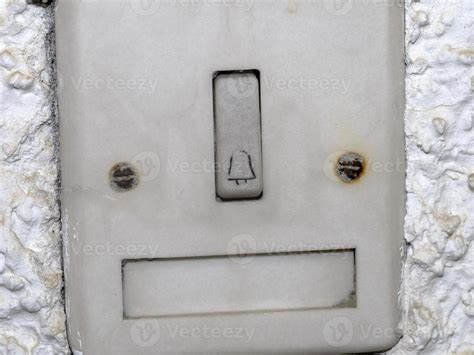 Buzzer, old doorbell - sound effect