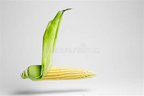 Flying maize - sound effect