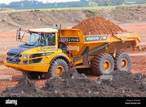 Dump truck work - sound effect