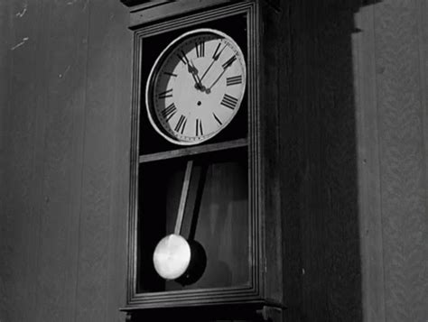 Ticking of an old clock, old clock is ticking - sound effect