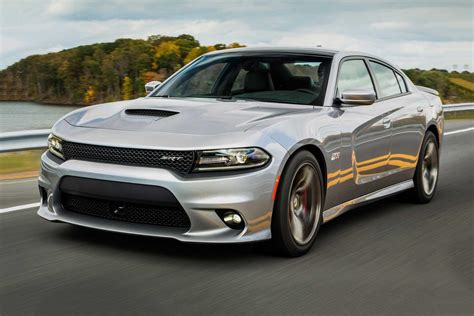 Dodge: passing by at an average speed - sound effect