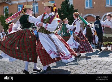 Traditional lithuanian dance kubilas - sound effect