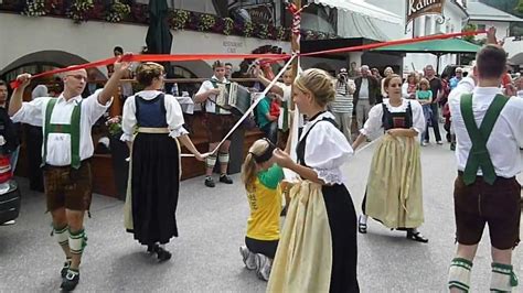Traditional tyrolean dance - sound effect