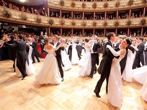 Traditional viennese waltz - sound effect