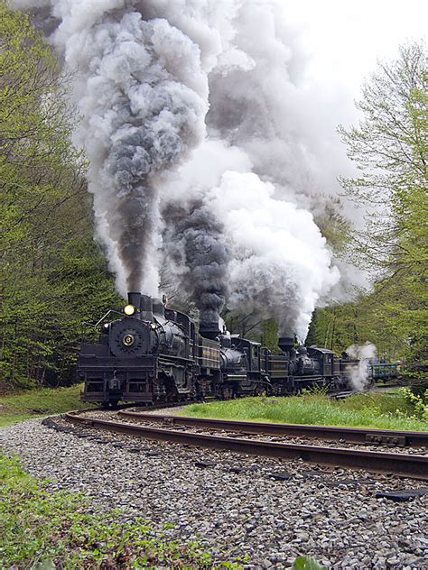 Steam locomotive passing by with a whistle - sound effect