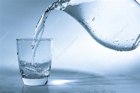 Water is quickly poured into a glass - sound effect