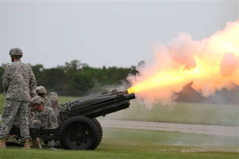 Cannon firing: 10 long shots - sound effect