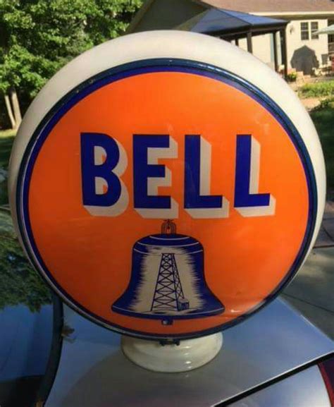 Bell at the entrance to the gas station - sound effect