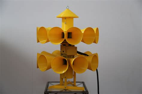 Signals, sirens, alarm sound effects