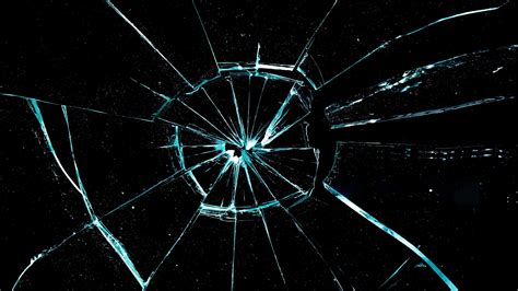 Shooting, breaking glass - sound effect