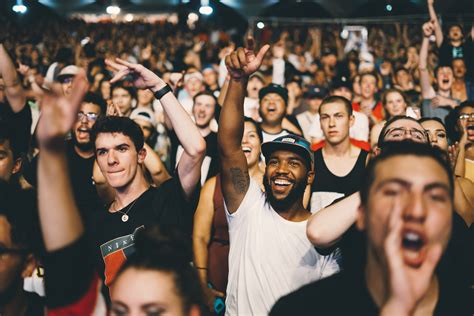 Crowd sounds: two short bursts of voices, whistling