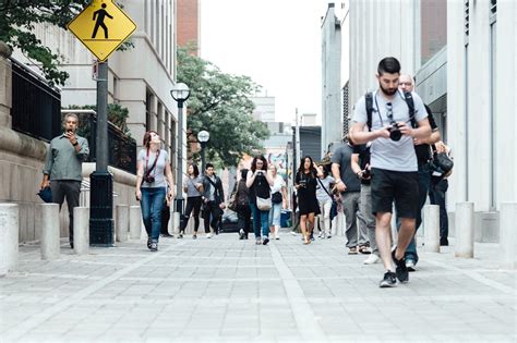 Crowd, people walking on the sidewalk - sound effect