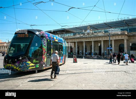 Tram passing by - sound effect