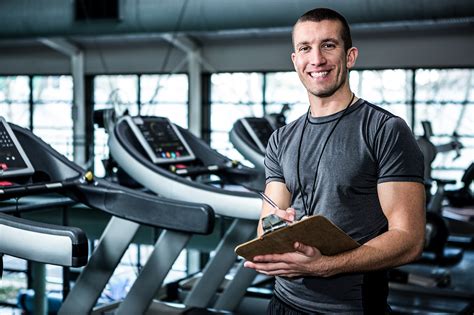 Trainer: treadmill, running in place - sound effect