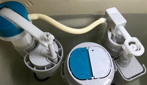 Toilet flush (3) - sound effect