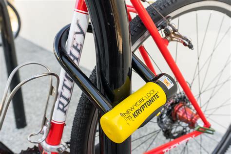 Bicycle lock - sound effect