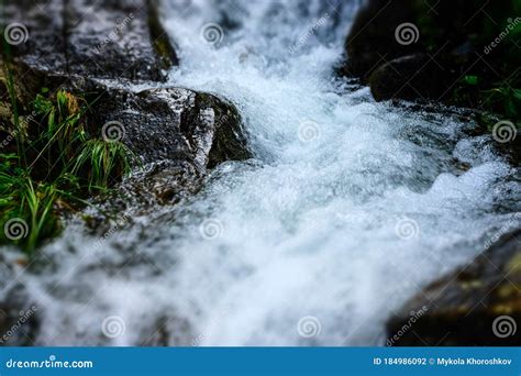 Water, river flowing, stream (2) - sound effect