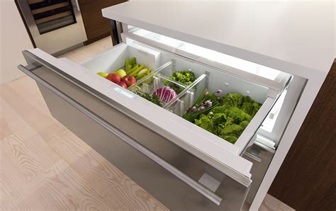 Refrigerator drawer: opening, closing - sound effect