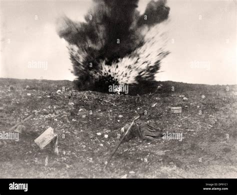 Artillery shell explosion - sound effect