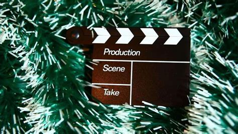 Clapperboard with tinsel (2) - sound effect