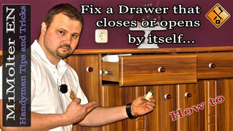 Drawer opens and closes, contents rumble - sound effect