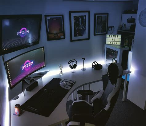 Video game room - sound effect