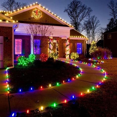 Lighting up christmas lights - sound effect