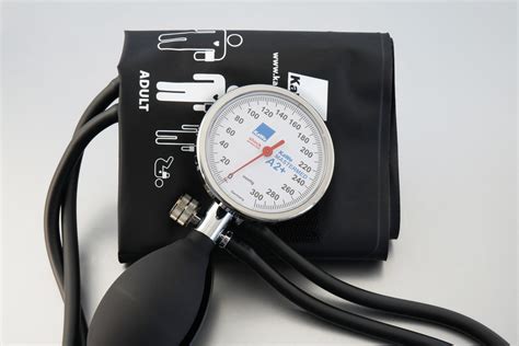 Apparatus for measuring pressure - sound effect