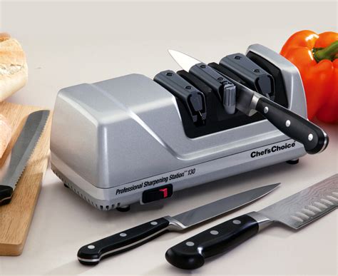 Sound of an electric knife sharpener: knife sharpening