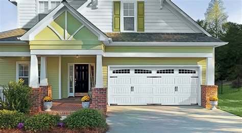 Garage door sound: automatic opening