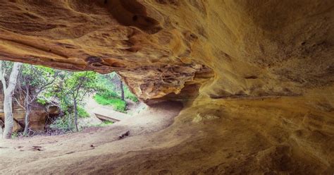 Sound of a dripping cave