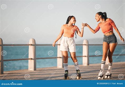 Sound of roller skating on the pavement