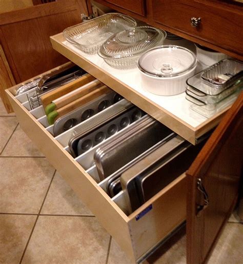 Kitchen drawer sound: opening, closing