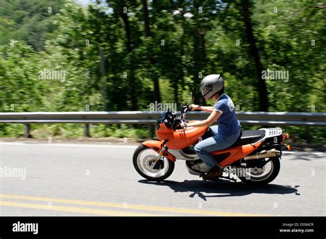 Sound of a motorcycle in motion