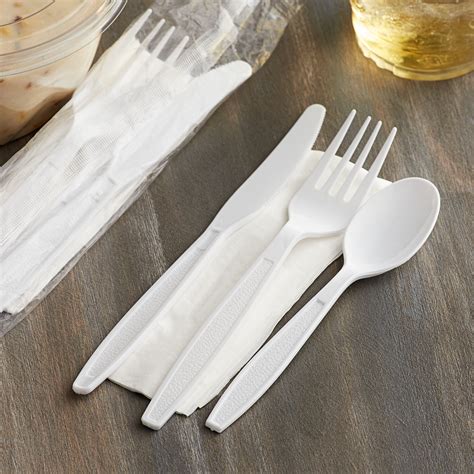 Sound of disposable plastic utensils