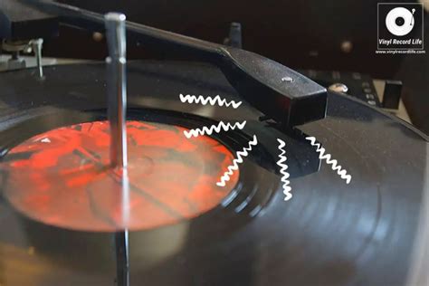Sound of crackling vinyl records