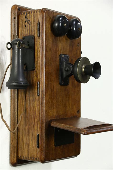 Old telephone sound (wall)