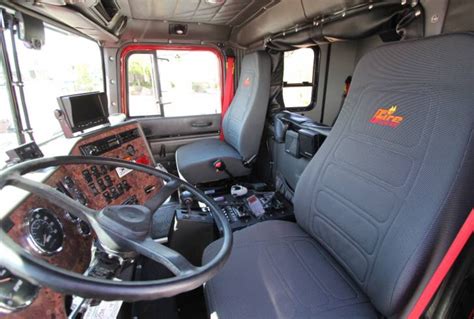 Sound inside the fire truck: talks on the walkie-talkie, siren