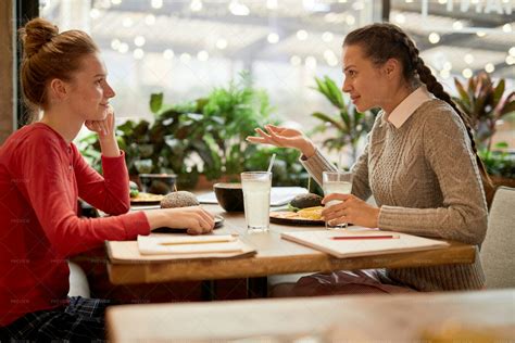 Sound of a woman's conversation: a small group