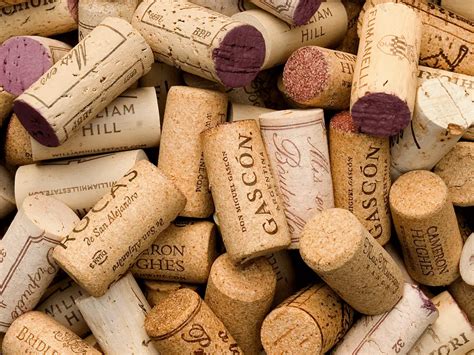 Sounds of bottles and corks (assembly)