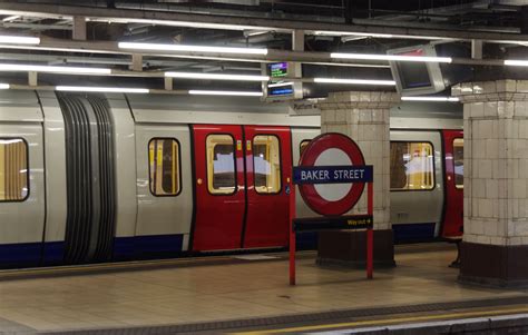 Sounds in the subway station