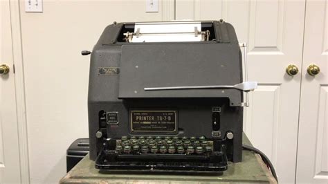 Model 15 teletype sounds, mechanism clicks