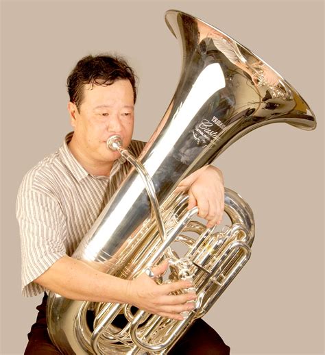 Tuba sound effects