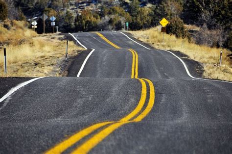 Truck on a bumpy road - sound effect